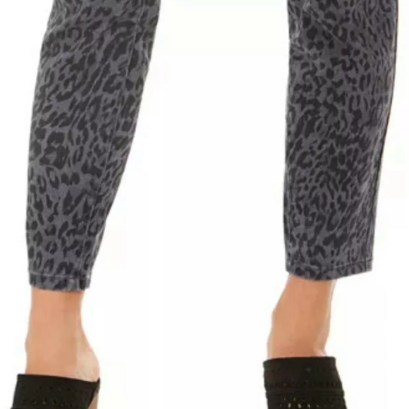 Style & Co Curvy Skinny Jeans - Picture 5 of 5